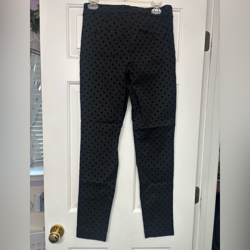 Final price! Old Navy black Polka Dot Pixie Skinny Pants - Picture 4 of 4